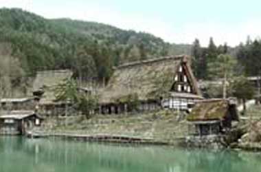 飛驒民俗村・飛驒の里の合掌造りの画像